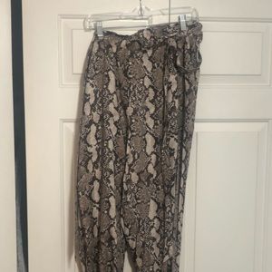Snake skin pattern paper bag pants